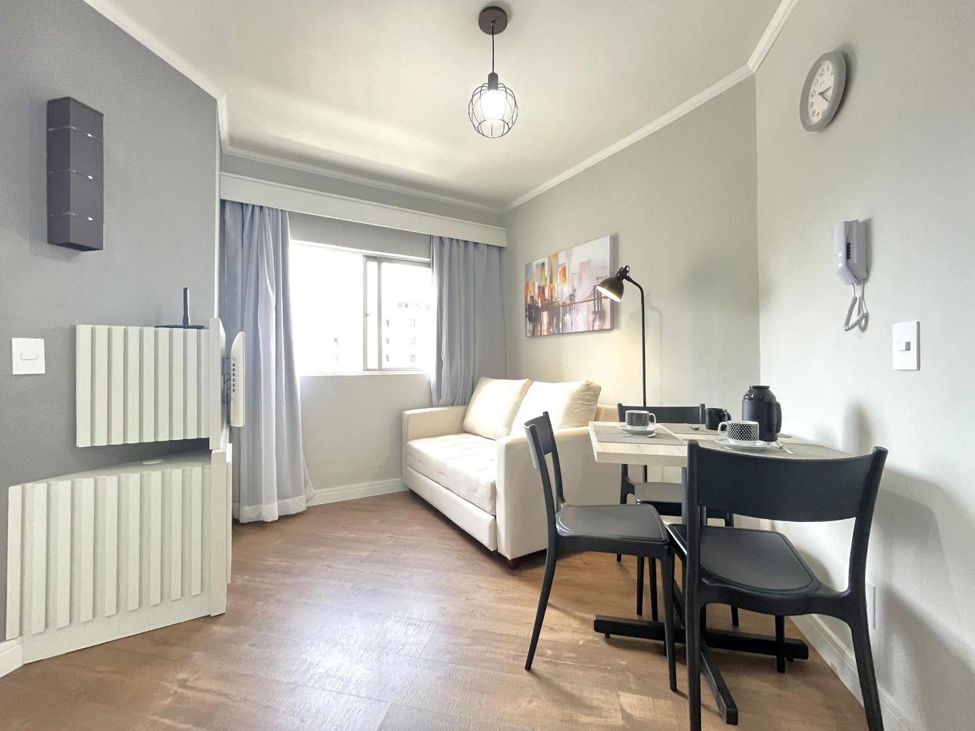Predio No Coracao De - Ed. Charlie Chaplin Apartment *